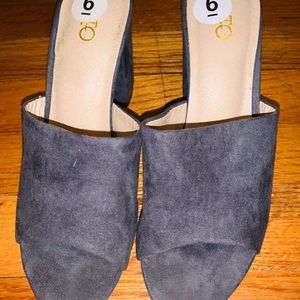 Cato size 6 slip on heels with open toe grey